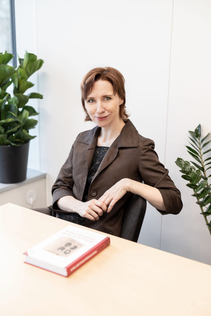 Helle Pullmann I Tripod