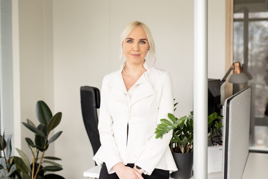 Sandra Pastarus I Tripod